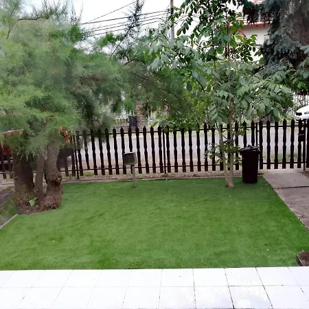 Diana Apartman Alsoors Exterior photo