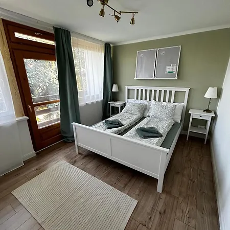 Diana Apartman Alsoors Exterior photo