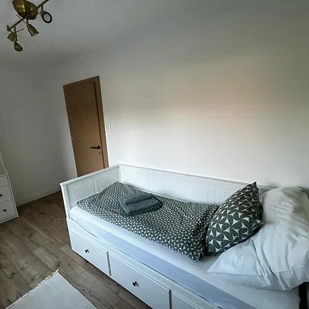 Diana Apartman Alsoors Exterior photo